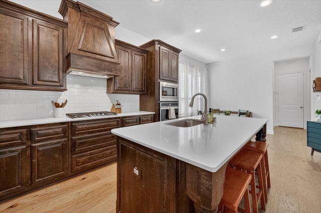 5125 Wakefield Drive, Irving, TX 75038