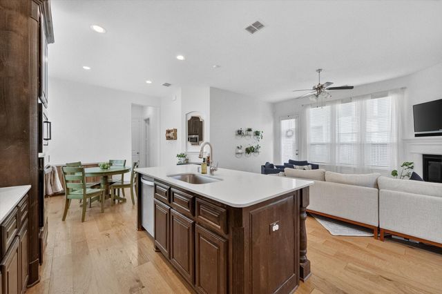 5125 Wakefield Drive, Irving, TX 75038