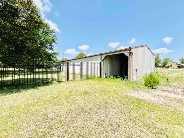 14438 SW Butler Rd, Rose Hill, KS 67133