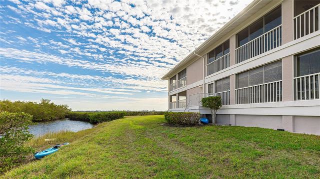 1109 EDGEWATER CIRCLE 1109, Bradenton, FL 34209