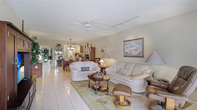 1109 EDGEWATER CIRCLE 1109, Bradenton, FL 34209