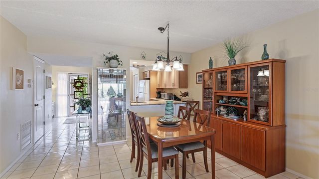 1109 EDGEWATER CIRCLE 1109, Bradenton, FL 34209