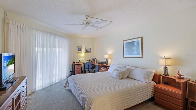 1109 EDGEWATER CIRCLE 1109, Bradenton, FL 34209