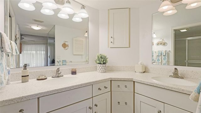 1109 EDGEWATER CIRCLE 1109, Bradenton, FL 34209