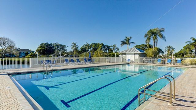 1109 EDGEWATER CIRCLE 1109, Bradenton, FL 34209