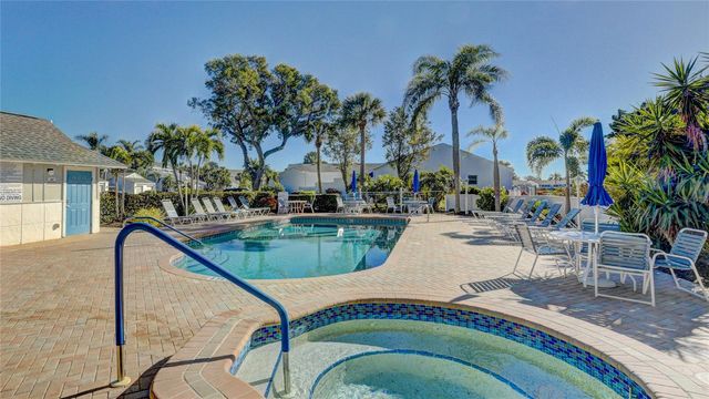 1109 EDGEWATER CIRCLE 1109, Bradenton, FL 34209