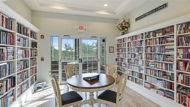 1109 EDGEWATER CIRCLE 1109, Bradenton, FL 34209