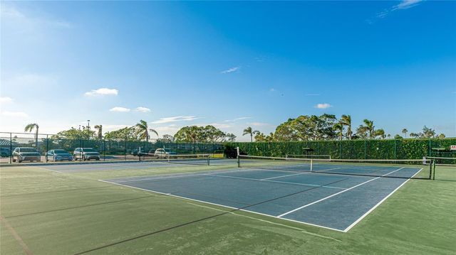 1109 EDGEWATER CIRCLE 1109, Bradenton, FL 34209