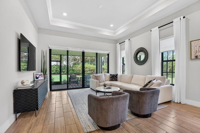 8427 W Blue Spring Drive, Parkland, FL 33067