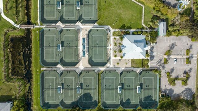8427 W Blue Spring Drive, Parkland, FL 33067
