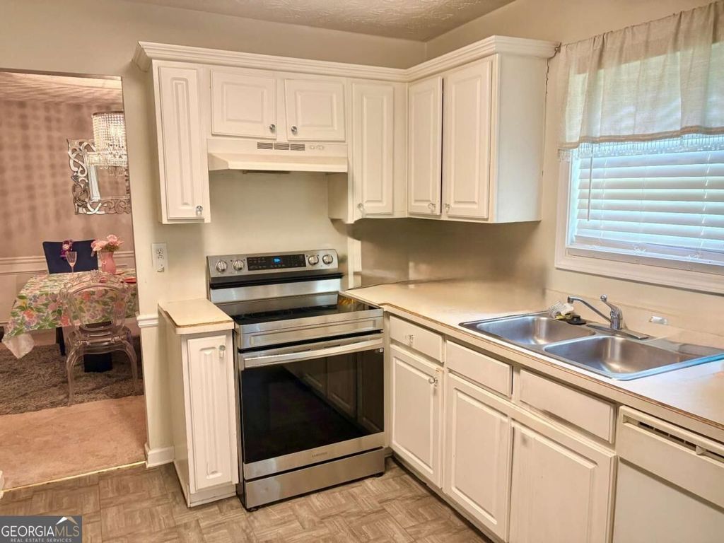 921 Tucker Lane, Loganville, GA 30052 — photo 4