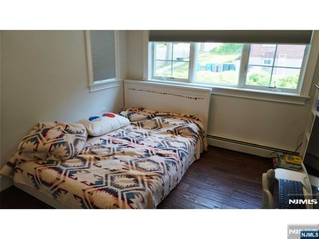 133 Reldyes Avenue, Leonia, NJ 07605