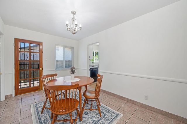 804 Kegle Dr, West Sacramento, CA 95605