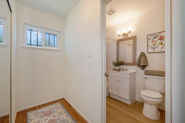804 Kegle Dr, West Sacramento, CA 95605