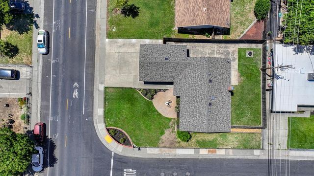 804 Kegle Dr, West Sacramento, CA 95605