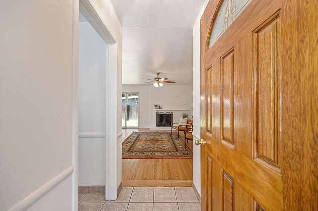 804 Kegle Dr, West Sacramento, CA 95605