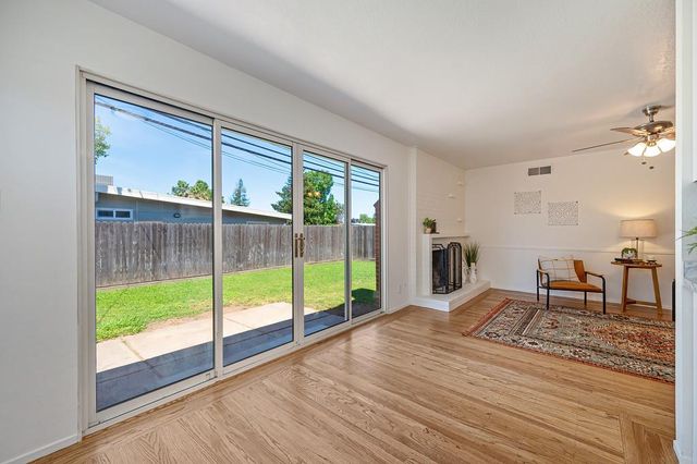 804 Kegle Dr, West Sacramento, CA 95605