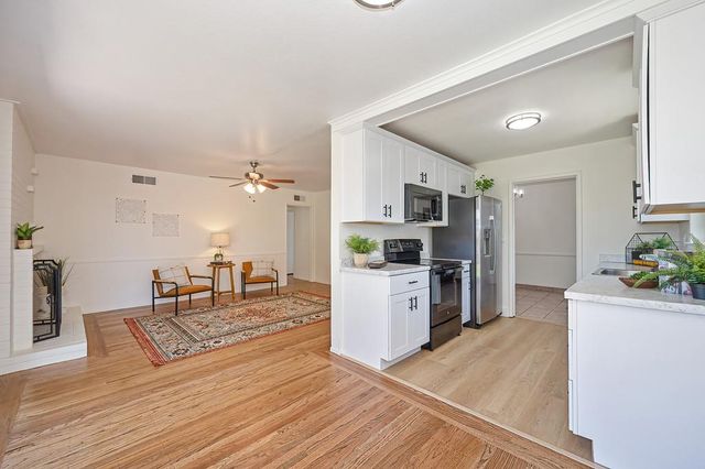 804 Kegle Dr, West Sacramento, CA 95605