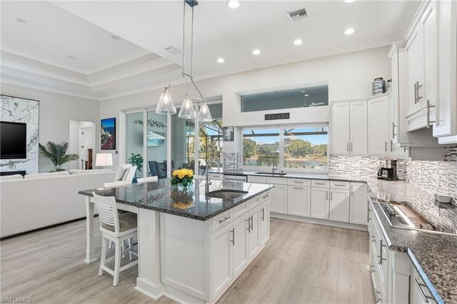 6061 Lucaya WAY, Naples, FL 34113