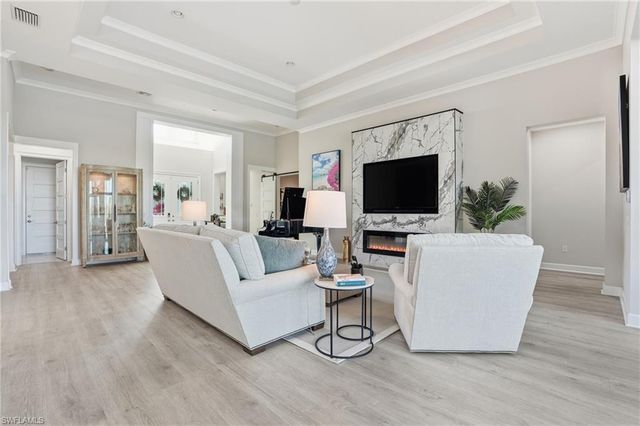 6061 Lucaya WAY, Naples, FL 34113