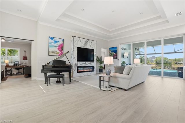 6061 Lucaya WAY, Naples, FL 34113