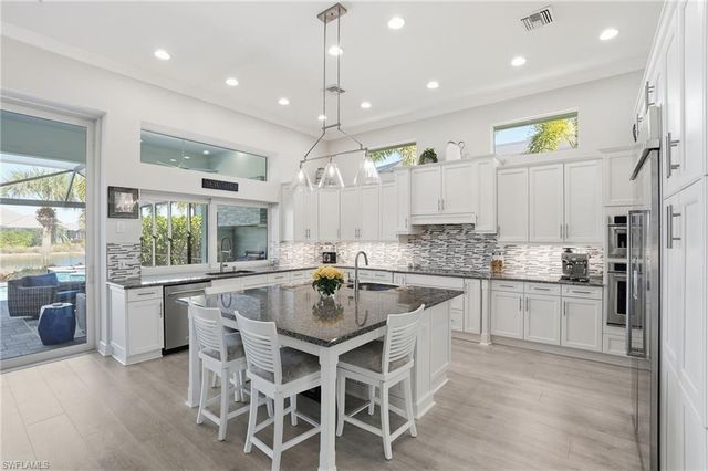 6061 Lucaya WAY, Naples, FL 34113