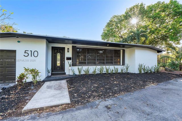 510 E Acre Dr, Plantation, FL 33317