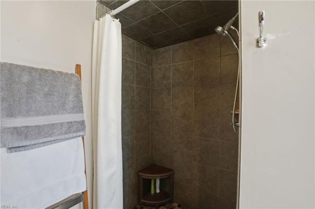 2255 Kendall ST, Virginia Beach, VA 23451