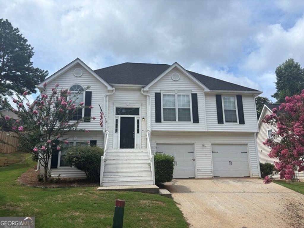 12022 Harbour Town Parkway, Fayetteville, GA 30215