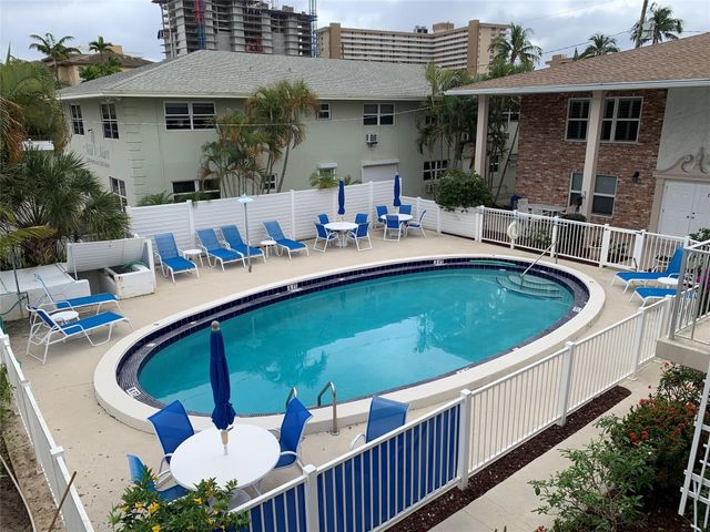 3216 NE 13th Street 4, Pompano Beach, FL 33062