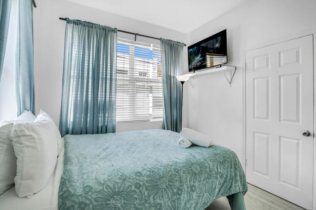 1342 Drexel Avenue 206, Miami Beach, FL 33139