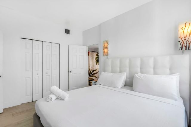 1342 Drexel Avenue 206, Miami Beach, FL 33139