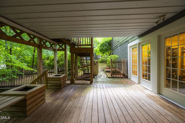 301 Woodhaven Road, Chapel Hill, NC 27514