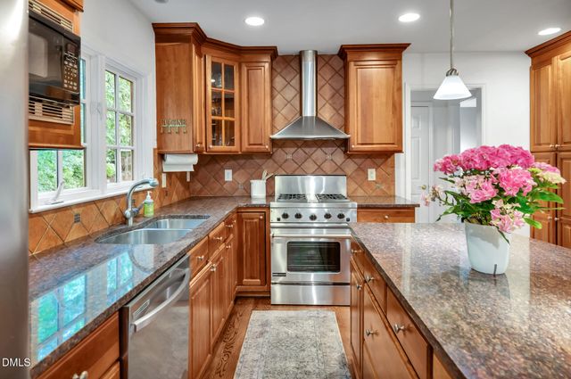 301 Woodhaven Road, Chapel Hill, NC 27514