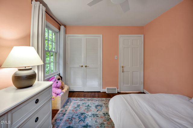 301 Woodhaven Road, Chapel Hill, NC 27514