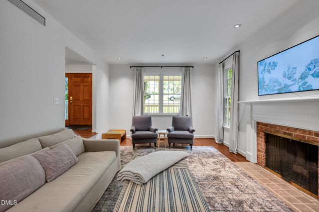 301 Woodhaven Road, Chapel Hill, NC 27514