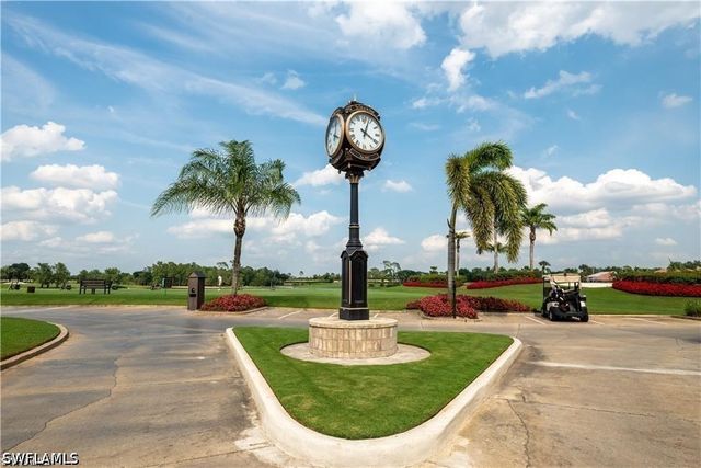 5936 Sand Wedge LN 1601, Naples, FL 34110