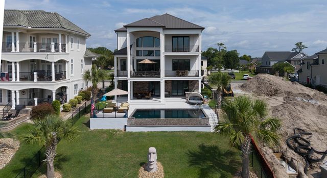842 Waterton Ave., Myrtle Beach, SC 29579