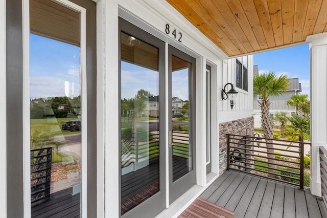 842 Waterton Ave., Myrtle Beach, SC 29579