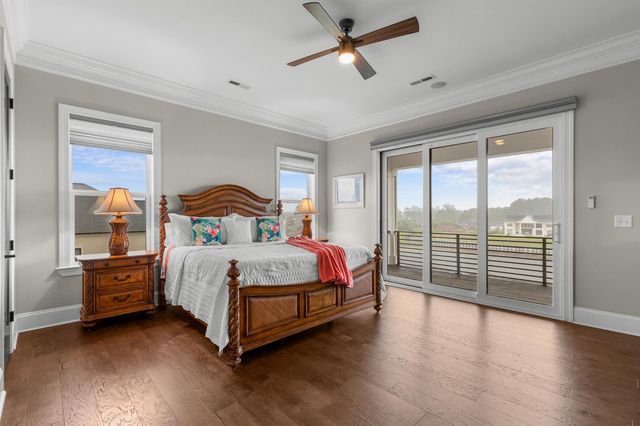 842 Waterton Ave., Myrtle Beach, SC 29579
