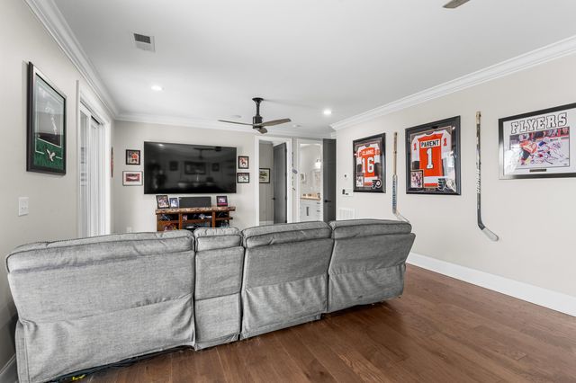 842 Waterton Ave., Myrtle Beach, SC 29579