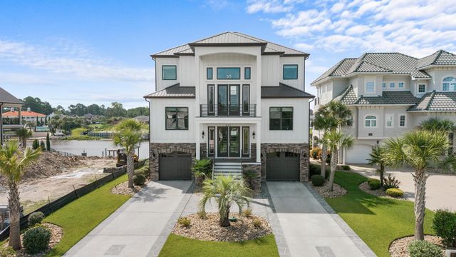 842 Waterton Ave., Myrtle Beach, SC 29579
