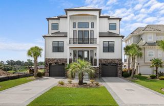 842 Waterton Ave., Myrtle Beach, SC 29579