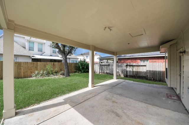 10026 Gil Jr Lane, Houston, TX 77075