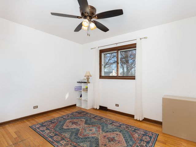 10S144 Ridge Road, Naperville, IL 60565