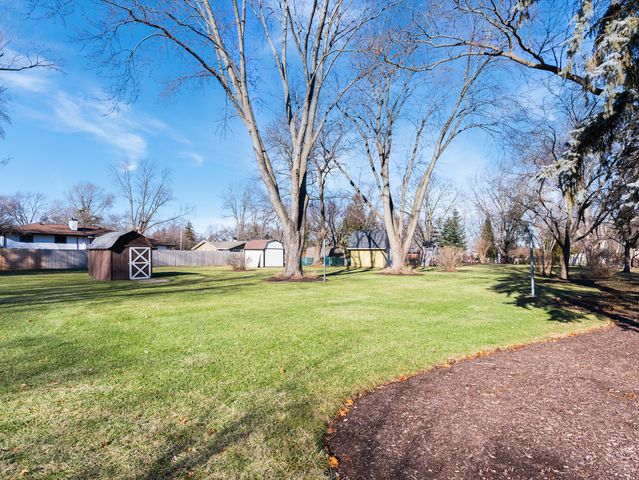 10S144 Ridge Road, Naperville, IL 60565