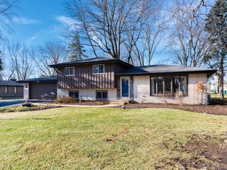 10S144 Ridge Road, Naperville, IL 60565