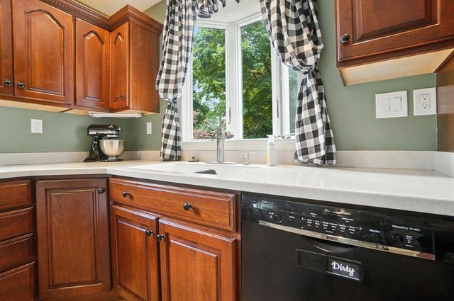 141 Hawthorne Road 141 Hawthorne Road, Springfield, OH 45504