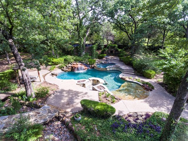 3905 Rothschild Drive, Flower Mound, TX 75022
