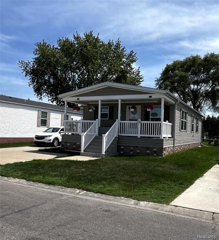15376 Enchante Drive, Clinton Township, MI 48038